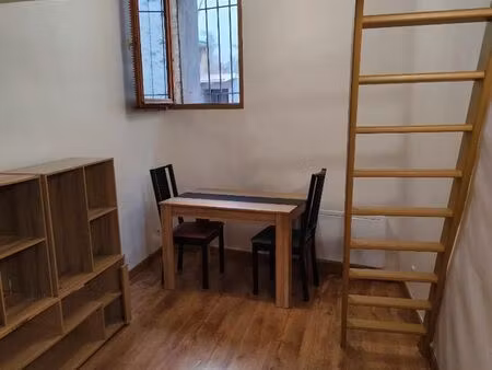 studio meublé 22m² avec mezzanine 5m² 720 chauffage/électricité/eau compris