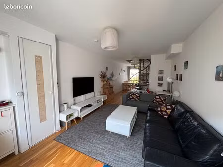 appartement 3 pièces 72m² - île de nantes - prairie aux ducs
