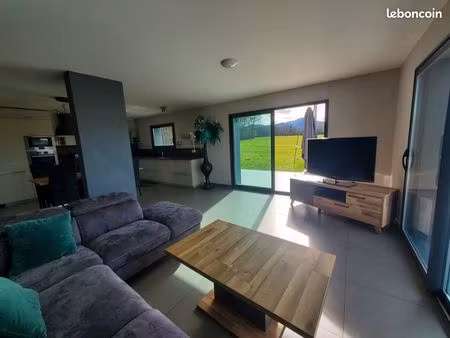 appartement t4 meublé 110m² avec jardin  à perrignier
