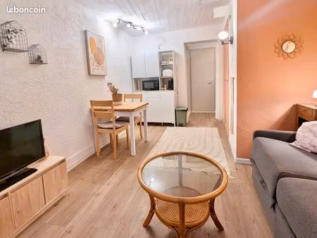 studio meublé tout équipé – 595 + charges (tout compris) – fibre – septembre à mai