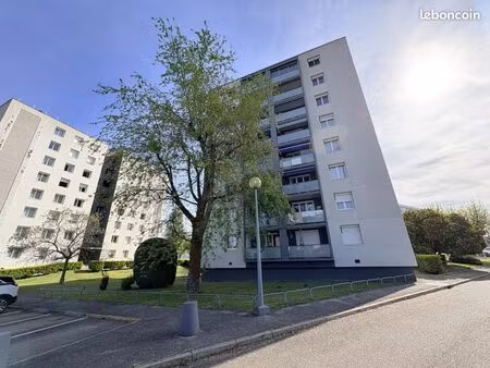 appartement 4 pièces 80 m²