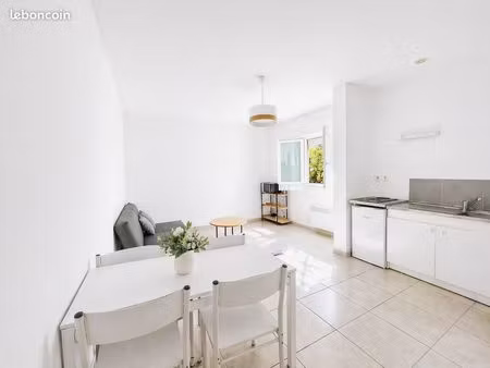 studio avec parking à corte ( à 350 m de l’université)