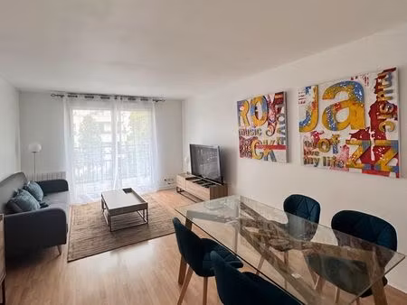 t2 bld st denis 49m2 recent standing et sécurisé