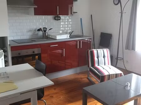 joli t1bis meublé centre ville