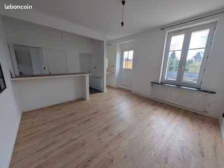 appartement 2 pièces 45 m2 avec très grande terrasse