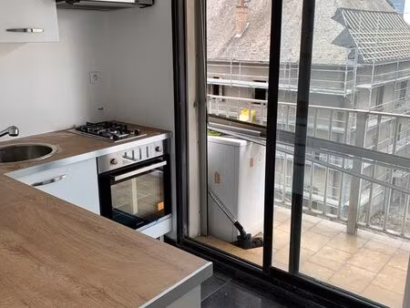 studio t1 bis + cave + place stationnement