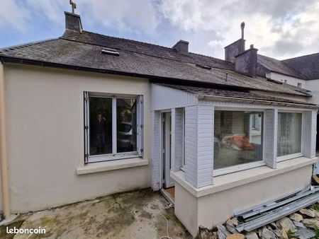 appartement t2 rdc avec véranda à ploudiry 10 min landivisiau - landerneau