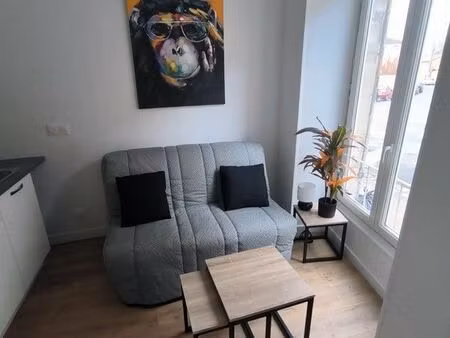 studette - poitiers - meublée