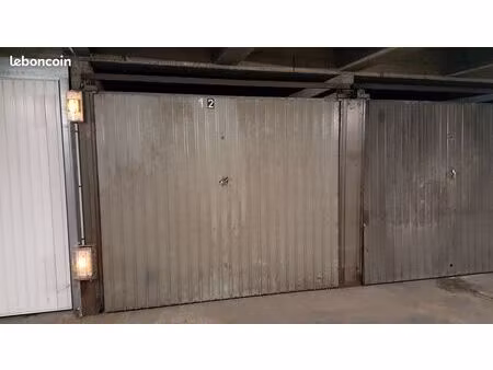 box/garage sécurisé (annecy)