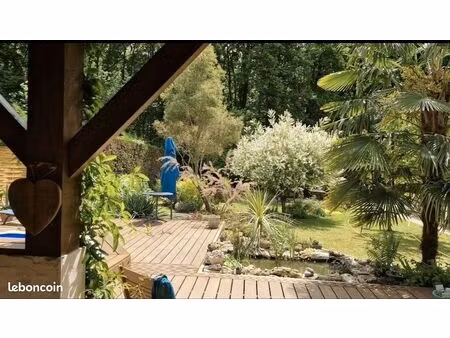 ?jardin tropical aménagé avec terrasses  piscine et buffet – événements jusqu’à 80 pers?