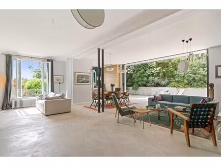 maison de luxe à vendre dans le quartier république