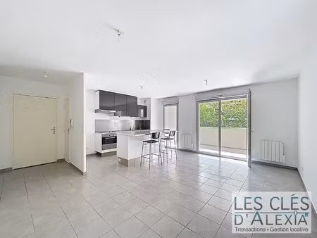 appartement t3 - 64 m² avec balcon et garage