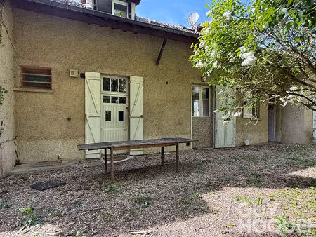 maison avec jardin dans un cadre verdoyant à deux pas de mantes
