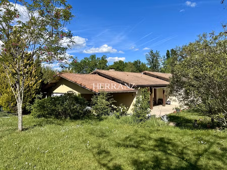 maison 150 m2  6 pièces  6355 m2 de terrain  dépendances  id