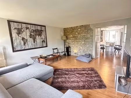 a louer ce superbe appartement au coeur du 6ème arrondissement de lyon
