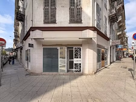 local à saisir nice riquier