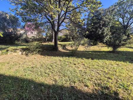 vente terrain 550 m2 à draguignan
