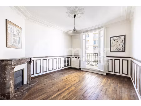 courbevoie - dernier etage - 3 pieces 60 m² - 360 000 € fai