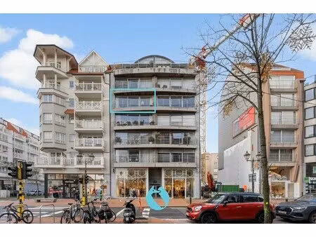 stijlvol gemeubeld appartement op de lippenslaan te knokke