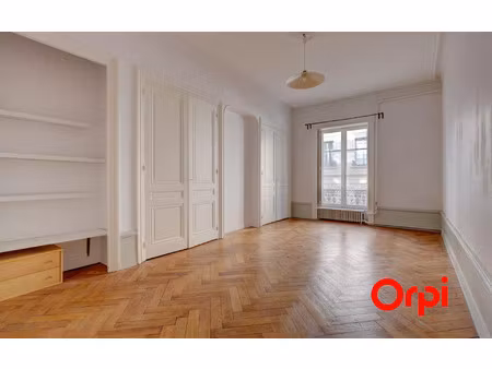 appartement lyon 2 66 m² t-2 à vendre  340 000 €