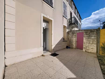 melun - 2 pieces avec terrasse et jardin