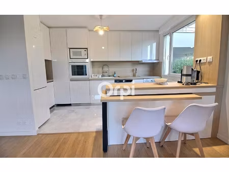 location appartement  69.81 m² t-3 à viry-châtillon  1 200 €