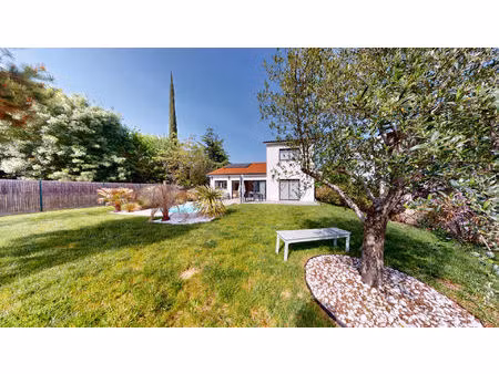 coup de coeur maison t5 de 120m2 avec piscine