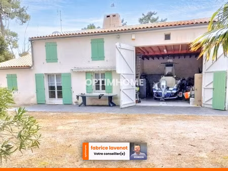 rare !!! maison de 230 m² de surface comprenant une maison  un garage pour bateau et un st