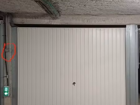 garage box fermé 11 5 m² - résidence sécurisée - idéal citadine - les caillols