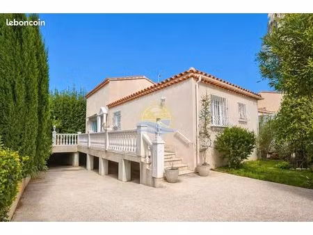 villa 3 pièces 90 m²