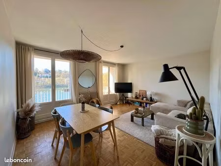 t3 vue saône et 4 balcons