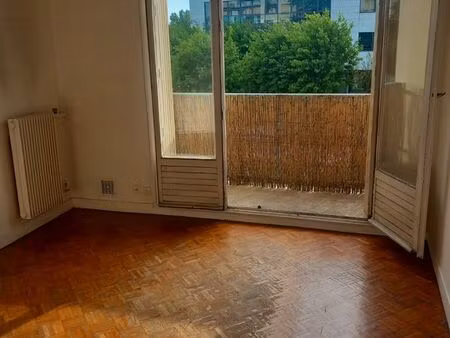 villeurbanne la doua t2 avec parking