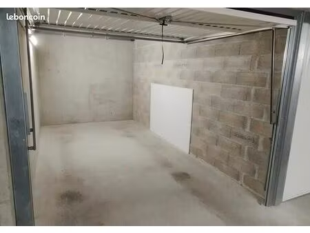 parking/box 13 m² chazay d azergues