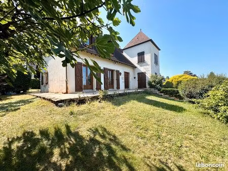 maison 6 pièces 164 m²