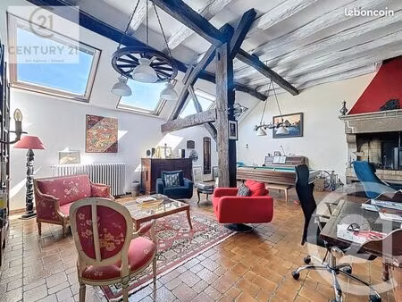 maison 8 pièces 237 m²
