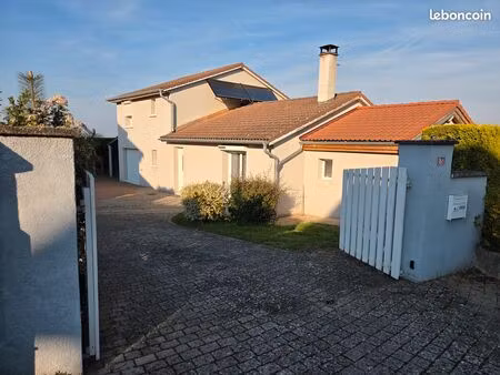 maison - villa  5 pièces  119 m² à sainte consorce