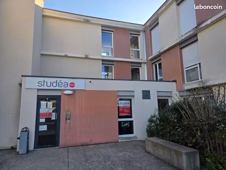 studio 1 pièce 19 m²