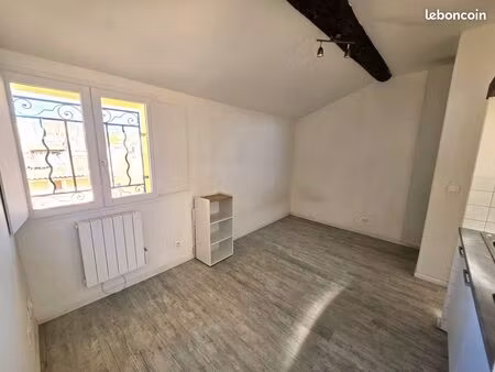 studio 1 pièce 14 m²