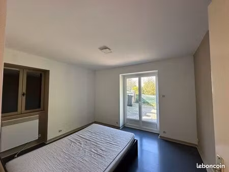 – t2 avec jardin à fresne-saint-mamès ?