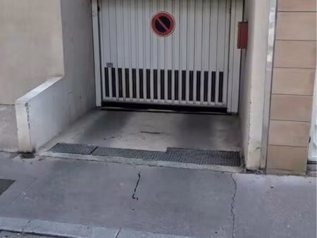 garage box souterrain