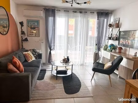 appartement avec bail en cours t2 - 42m2 st priest