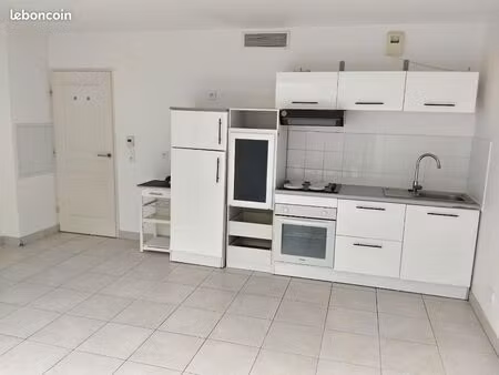 appartement studio 32m² avec terrasse-jardin avec garage en sous sol