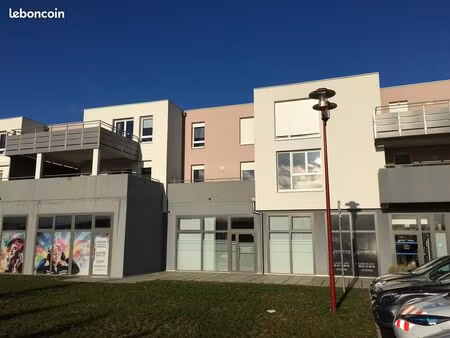 trois pièces lumineux