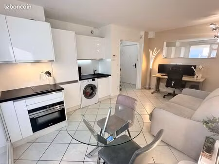 t2 avec terrasse et cave