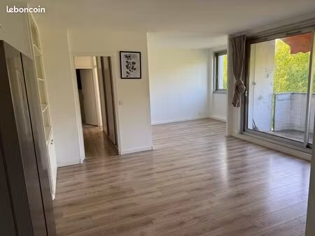 appartement 3 pièces 52 m²
