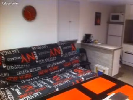à louer studio meublé
