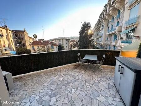 studette avec grande terrasse expo sud