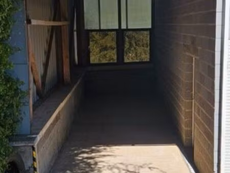 à louer – hangar / espace de stockage à rédange