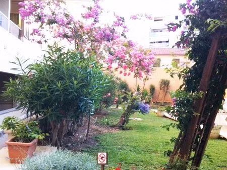 trois pièces bord de mer