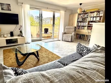 appartement 3 pièces 81 m²